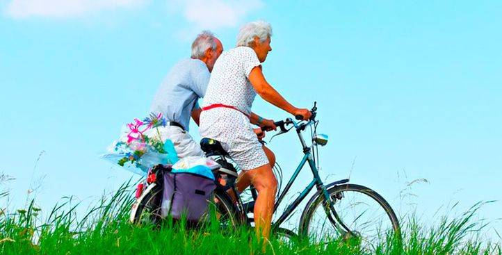  CENTRO RESIDENCIAL CORUXO S.L. bici para la tercera edad 